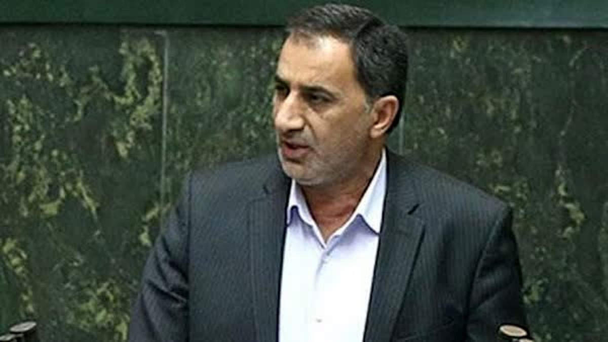 یکی از معاونان وزیر کشور در امور شورا و شهرداری اهواز دخالت میکند
