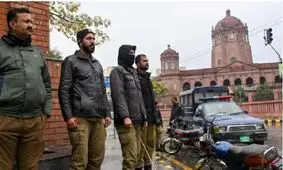 وقوع حمله تروریستی در شمال غرب پاکستان/ ۱۰ نیروی پلیس کشته شدند

