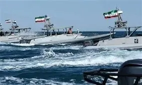 روایت معاون نیروی دریایی سپاه از دستگیری تفنگداران آمریکایی در خلیج فارس/ نگاه ما مانند یک تفنگدار آمریکایی نیست که دچار تزلزل شویم و به گریه بیفتیم!/ قدرت فقط به داشتن تجهیزات پیشرفته و سلاح‌های مدرن نیست