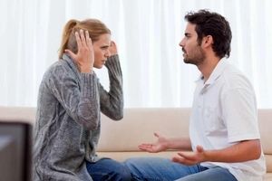 در برابر همسری که به شما پرخاشگری و بی‌ احترامی می‌کند، چه باید کرد؟ 