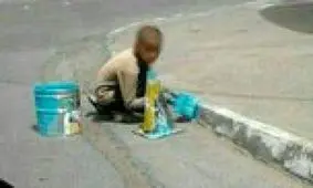 انتشار تصاویری از کار کودکان در شهرداری یزد/پاسخ روابط عمومی: شیطنت رسانه‌ای در میان است