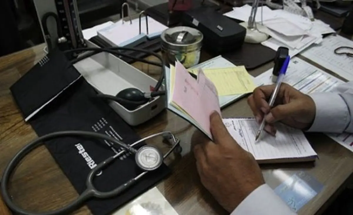 چرا پزشکان از کارت‌خوان استفاده نمی‌کنند؟