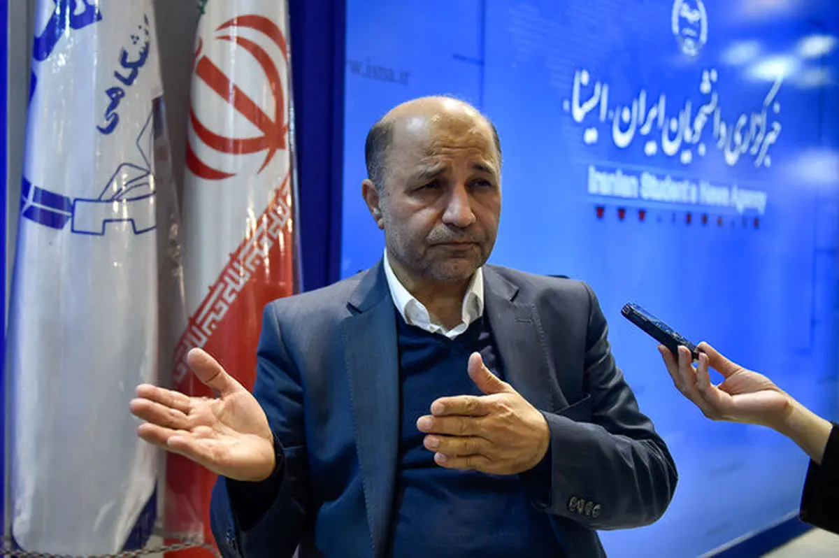 لزوم استفاده مسئولان از کالای ایرانی در اجرایی‌شدن شعار سال