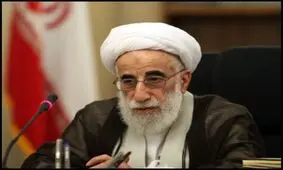 آیت‌الله احمد جنتی: کسانی هستند که می‌توانند جلوی قاچاق را بگیرند اما به ایشان مجال داده نمی‌شود