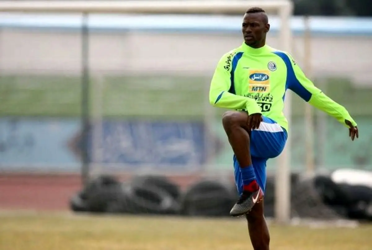 تیام از فردا در تمرین استقلال