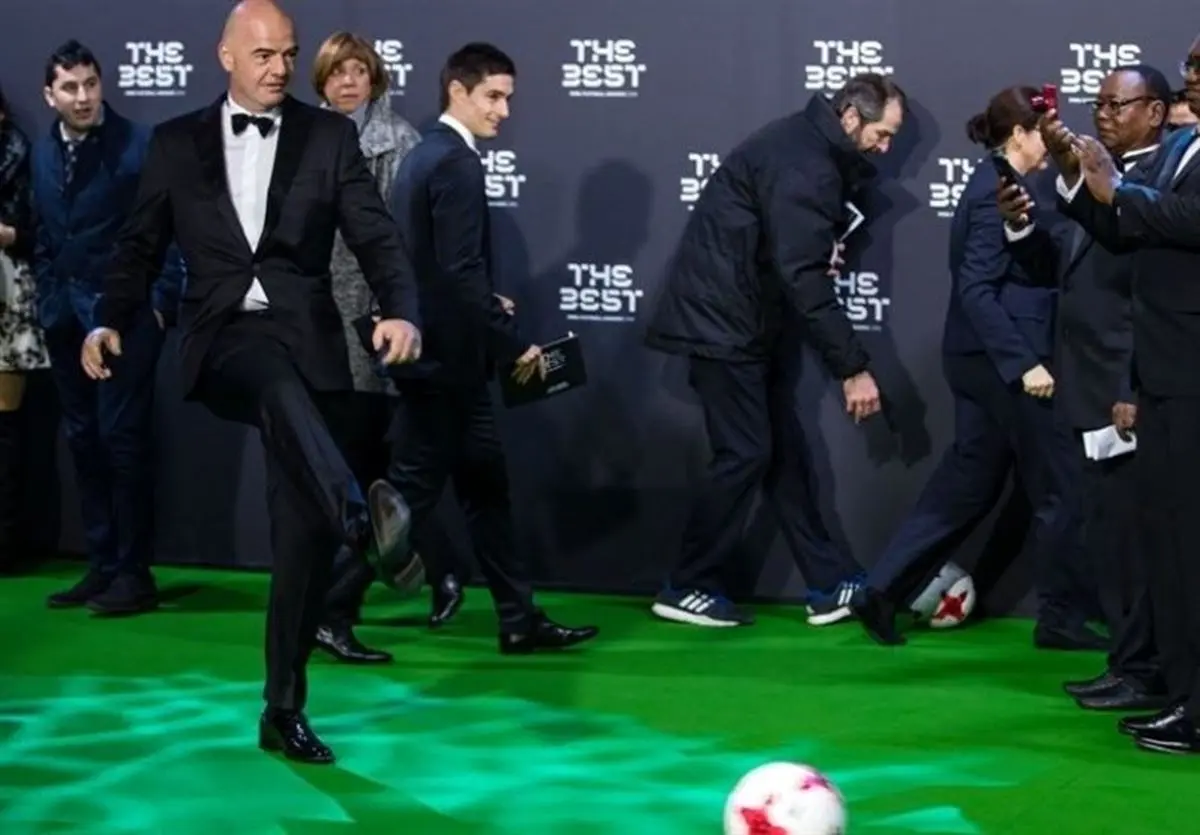 ادامه سیل ورود بزرگان با حضور پرهیاهوی رونالدو، رانیری و گریزمان/ مدعوین در جای‌شان مستقر شدند + تصاویر