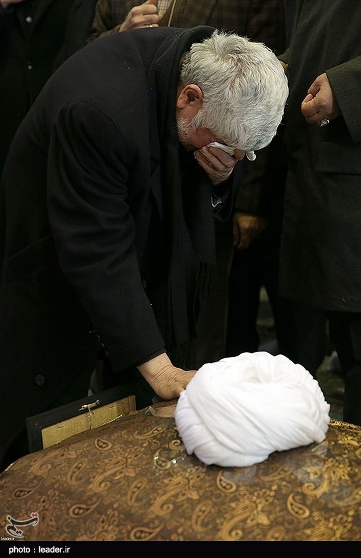 مراسم اقامه نماز بر پیکر آیتالله هاشمی با شکوه و استقبال امت حزبالله برگزار شد