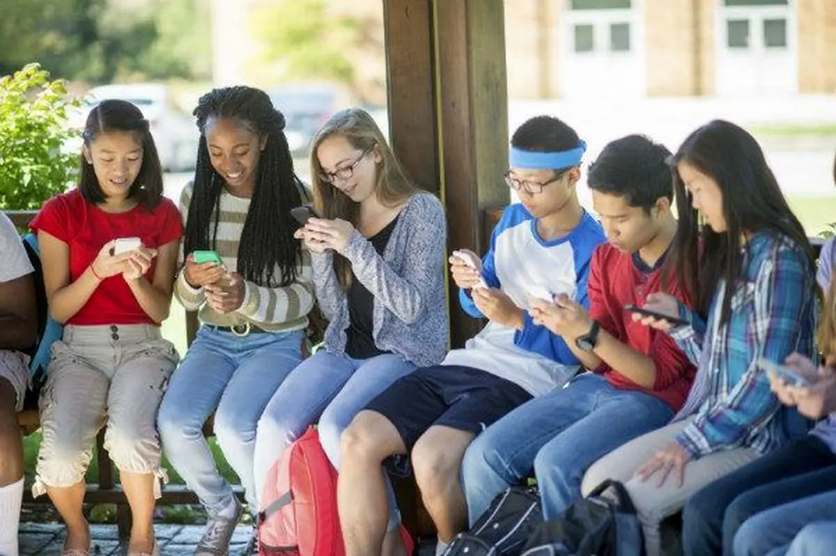 نوجوانان آمریکا بی دلیل به آیفون علاقه دارند