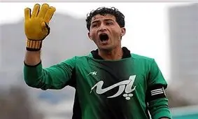 برومند: سیاست سرمربی و باشگاه استقلال درباره نقل‌وانتقالات اشتباه بود/ این تیم نیاز به بازیکن ندارد