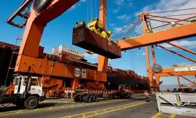 اثرات نوسانات دلار بر بازار واردات و صادرات