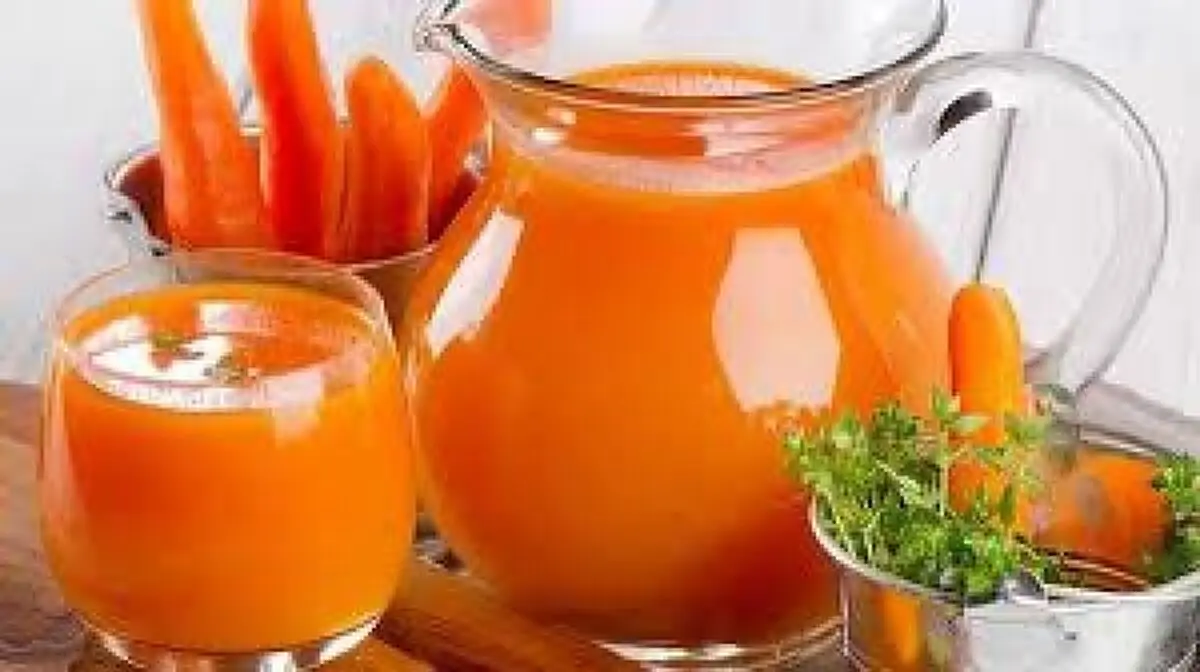 ۱۰ خاصیت شگفت‌انگیز آب هویج تازه