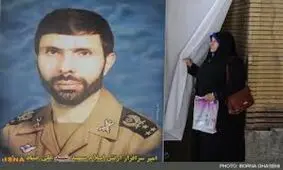 کیهان:فیلمنامه سریال صیاد شیرازی را بگیرید از دست این سینماگرضدایرانی بیگانه باروش شهدا !