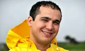 کاوه مدنی کیست؟