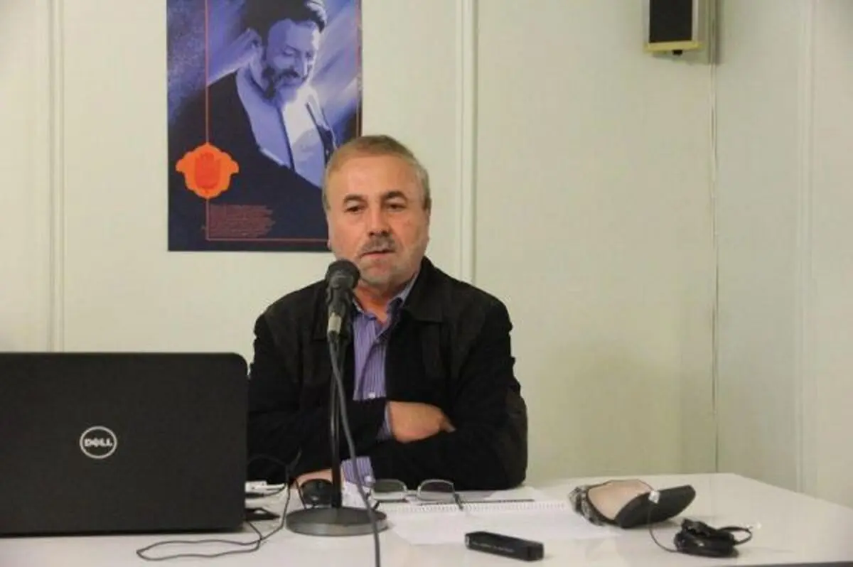 سیاست باید تکلیف خود را با اقتصاد مشخص کند