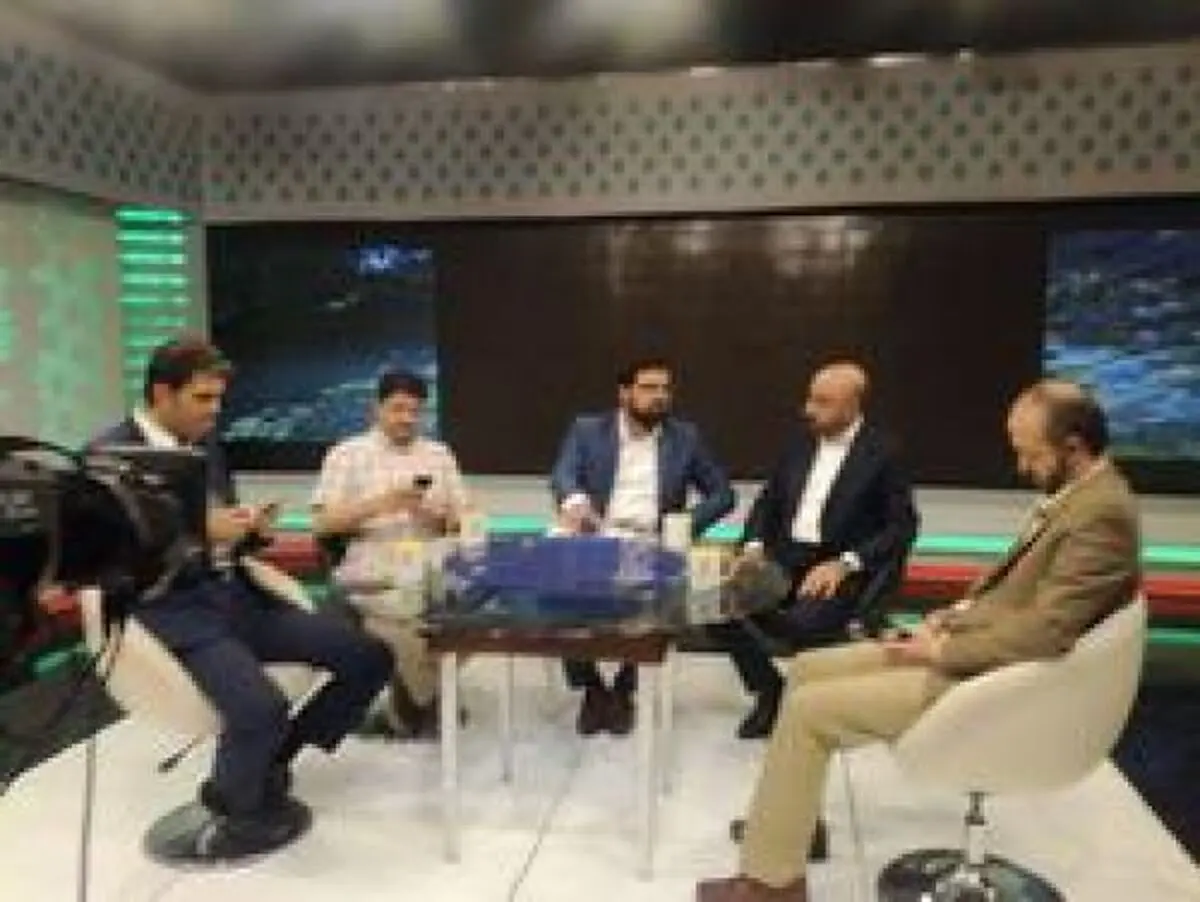 امکان انتقال هیستوری پیام‌ها به پیام‌رسان سروش/'کانال' در کل پیام‌رسان‌های دنیا ابداع بیسفون بود