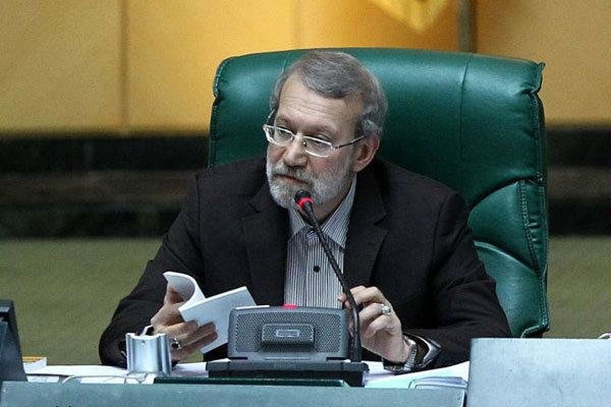 لاریجانی: از تجمع پی‌درپی بازنشستگان فولاد مقابل مجلس خجالت می‌کشم