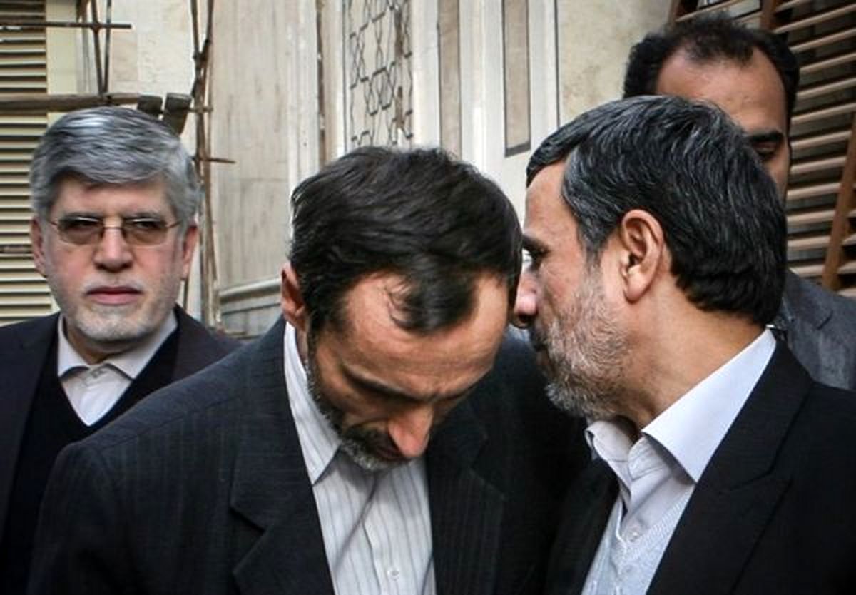 احمدینژاد منافع ۲ نفر را به منافع ملت ارجحیت داد