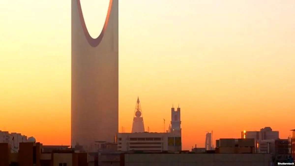 ماجرای تیراندازی در آسمان کاخ ملک سلمان چه بود؟