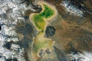 تصویر هوایی از وضعیت این روزهای دریاچه ارومیه