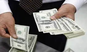 دلارهایی که از بالشت پیدا می‌شوند!