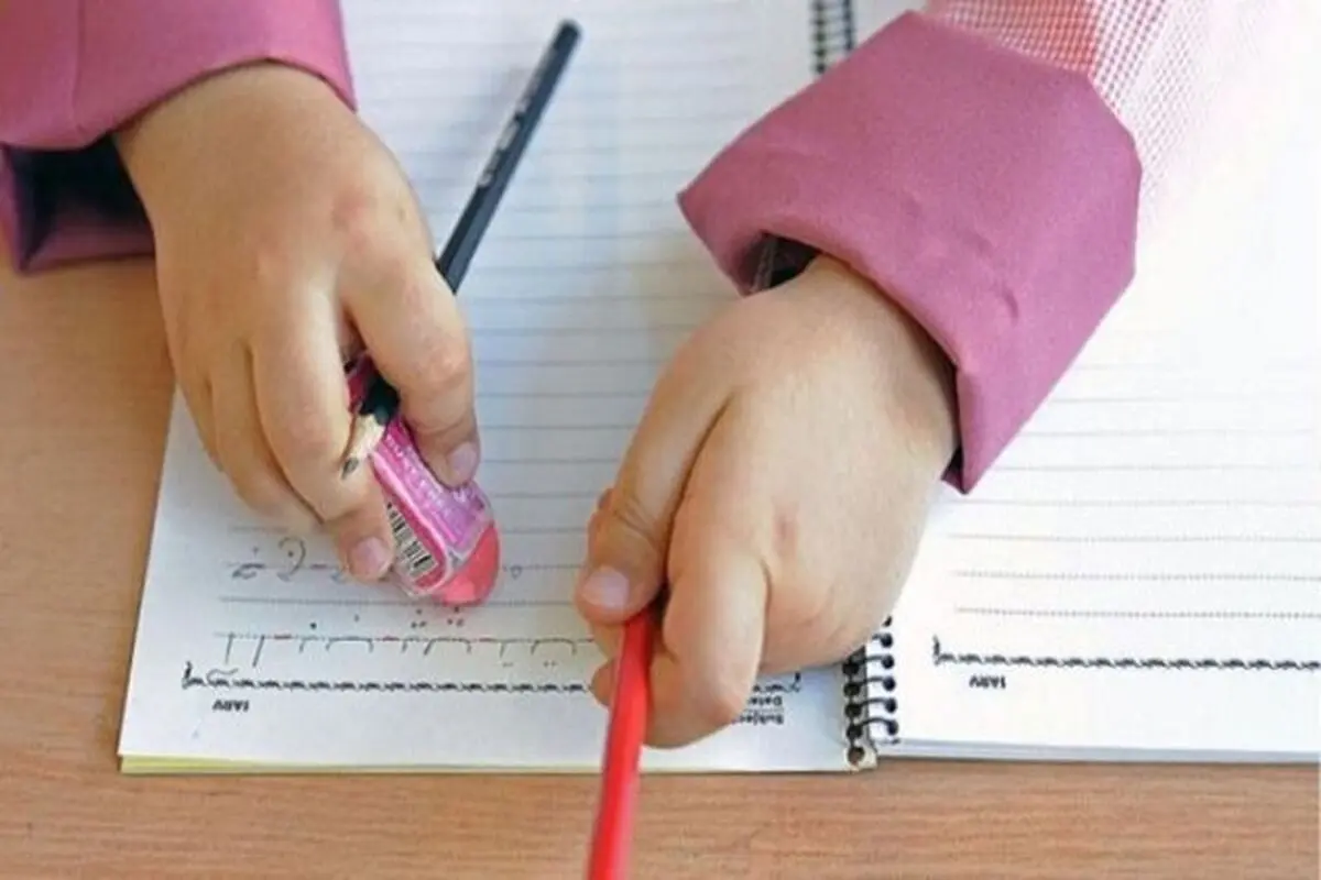 مشق های طولانی؛ کابوس دانش آموزان کی تمام می‌شود؟/ ویدئو