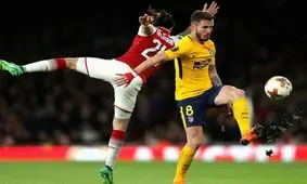 تساوی ارزشمند اتلتیکوی ۱۰ نفره در خانه آرسنال در لیگ اروپا