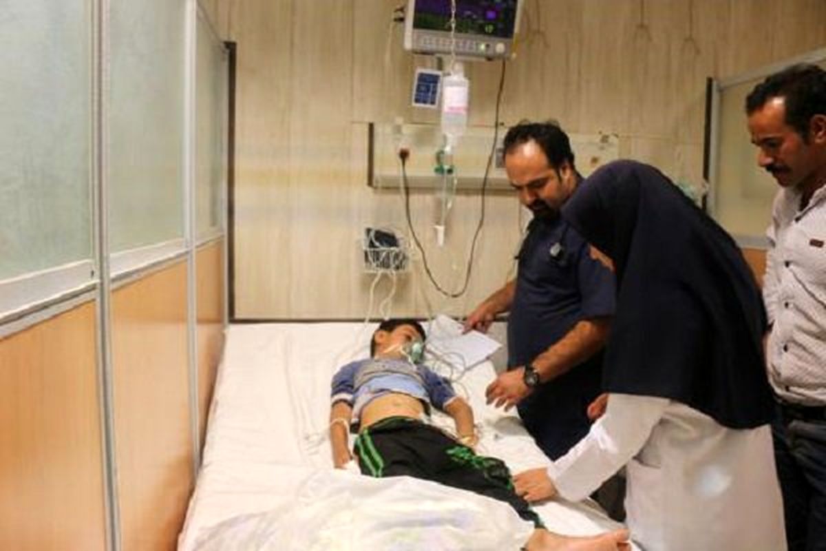 مسمومیت ۲۰ دانش آموز با گاز کولر در «نعل بندان»