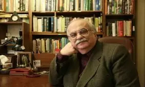 واکنش خسرو معتضد به مومیایی کشف‌شده/ «مردد شدم؛ جنازه شبیه رضا خان است»