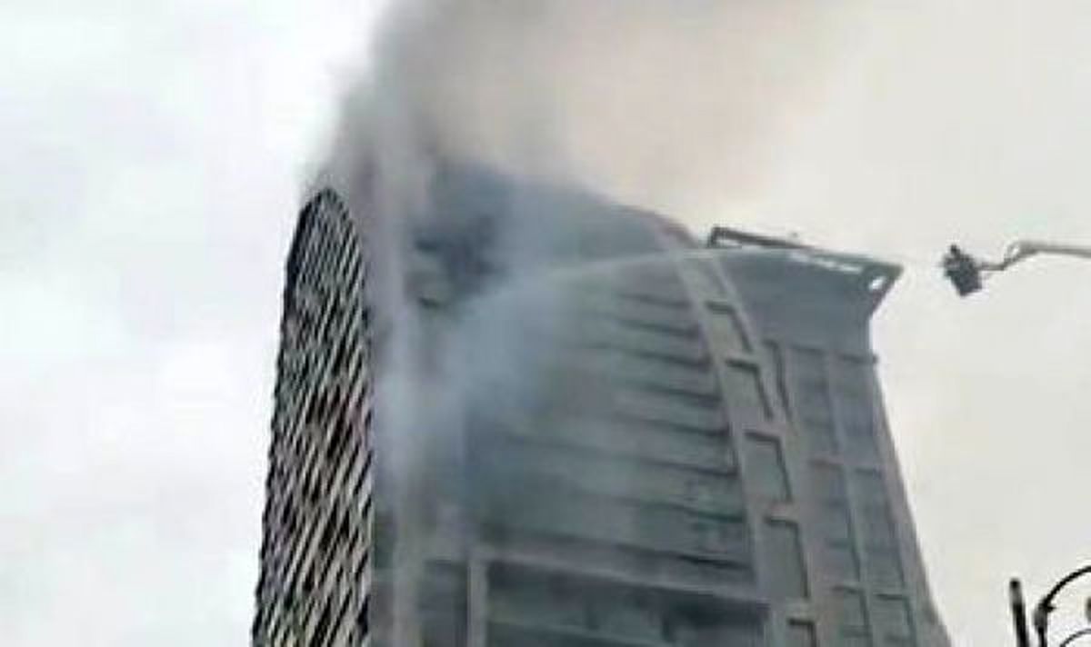 برج ترامپ آتش گرفت + عکس