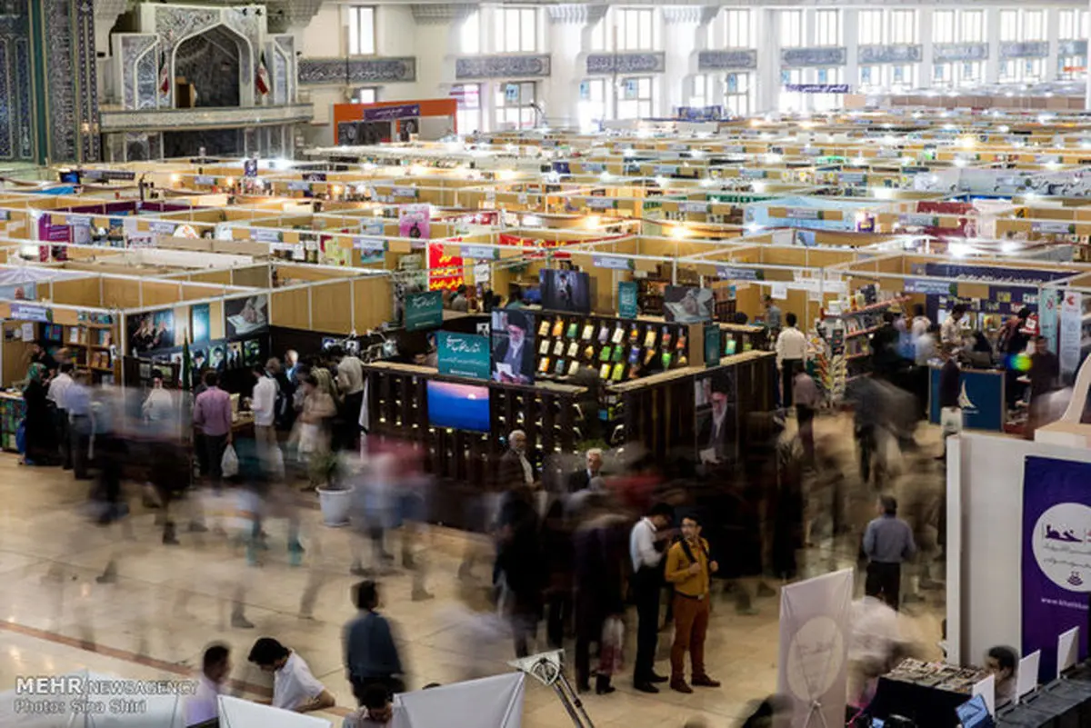 واژگون شدن یک کامیون کتابهای ناشران خارجی نمایشگاه کتاب در ترکیه