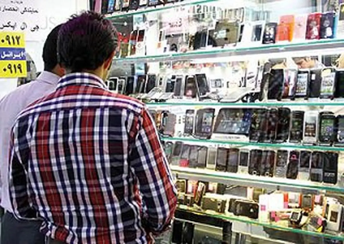پلمپ 7 واحد تجاری غیر مجاز در مجتمع بازار موبایل