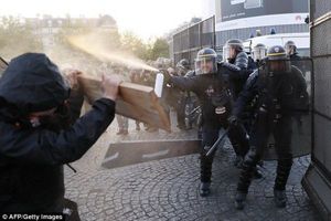 محکومیت حمله پلیس فرانسه به گروه خبری خبرگزاری صداوسیما