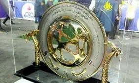 حمل عجیب جام قهرمانی توسط استقلالی‌ها