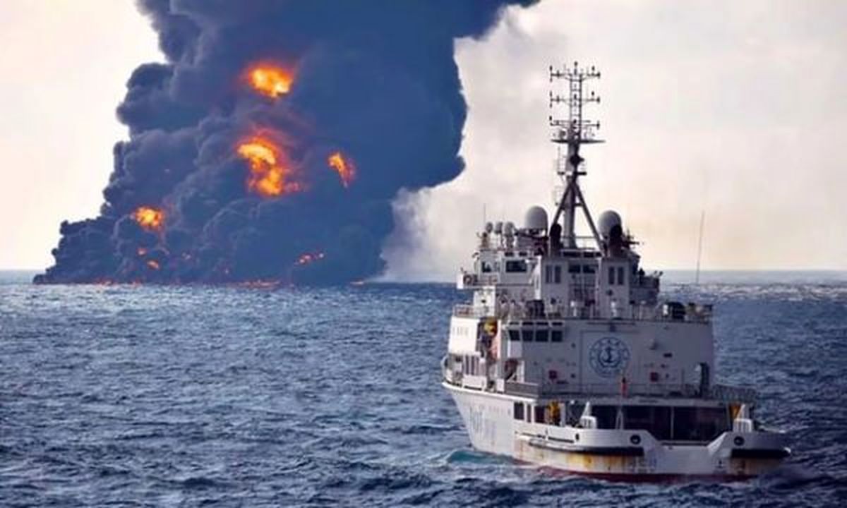 تغییر مسیر کشتی چینی علت اصلی حادثه سانچی بود