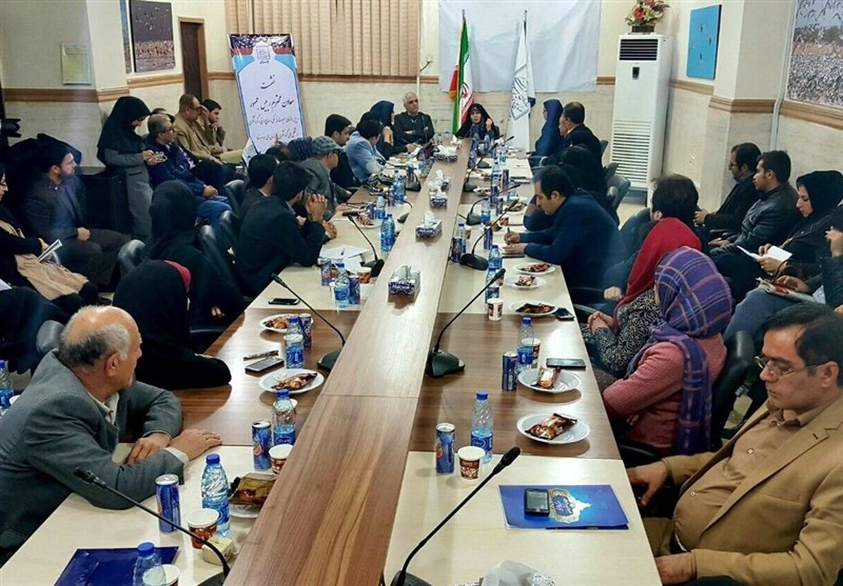 سمنها حدفاصل بین مردم و نهادهای قانونگذار حاکمیتی هستند