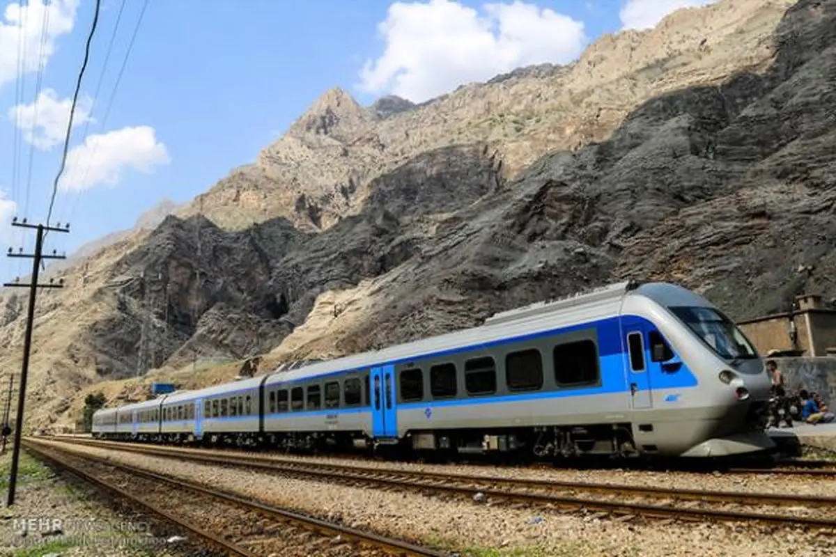 برخورد خونین قطار زنجان-تهران با گله گوسفندان