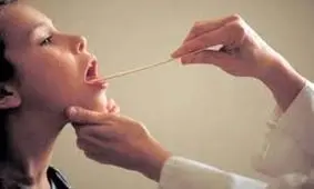 گلودردهای طولانی مدت می‌تواند نشانه سرطان تیروئید باشد