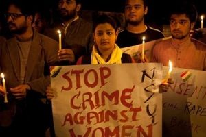 دختر هندیِ قربانیِ تجاوز سوزانده شد