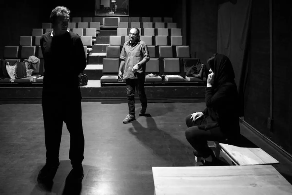 «زخم‌های وحشتناک زمین بازی» بر صحنه