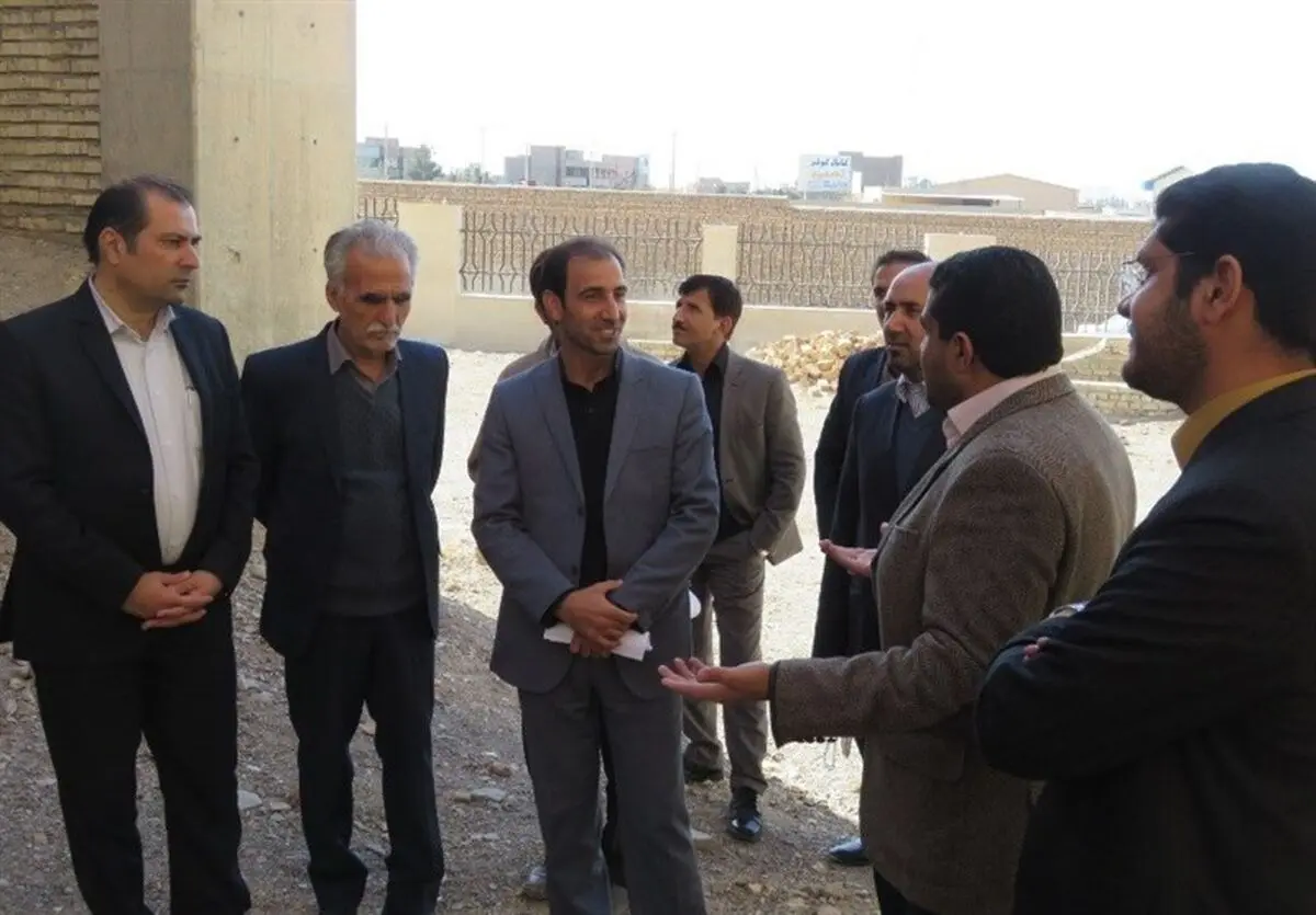 بنیاد برکت در تکمیل تنها بیمارستان شهرستان خوسف مشارکت می‌کند