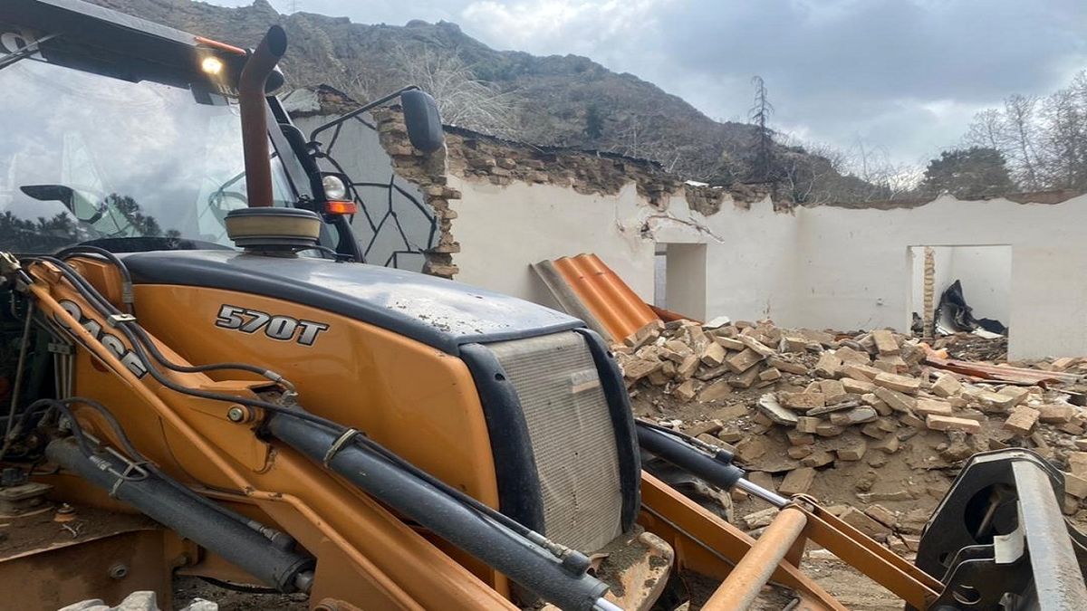 چهار بنای دولتی دیگر هم در حریم رودخانه کرج تخریب شد/ ویدئو