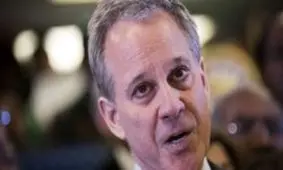 دادستان کل نیویورک به اتهامات رسوایی اخلاقی استعفا کرد