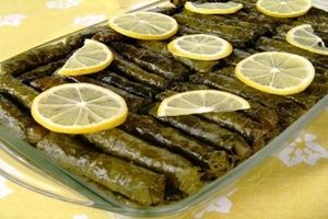 طرز تهیه انواع دلمه برگ مو