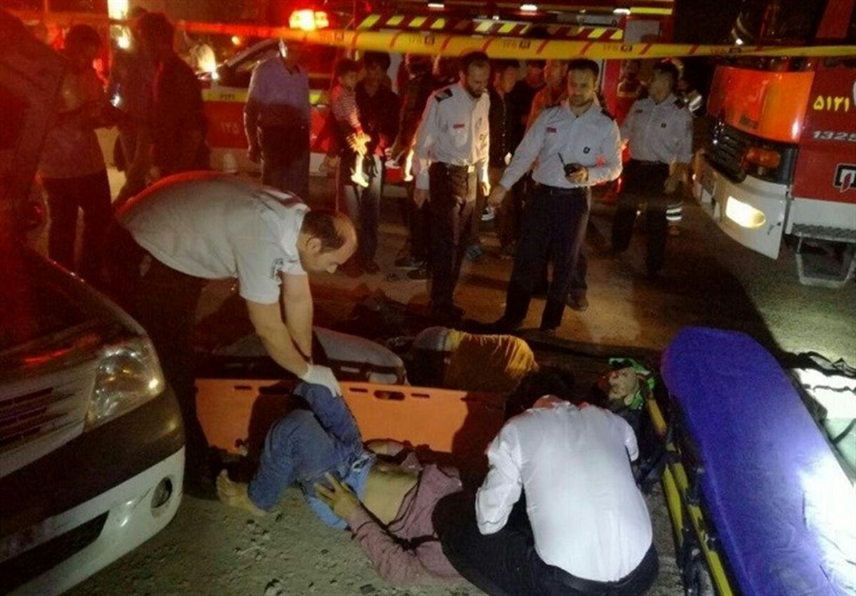 یک کشته و ۷ مجروح بر اثر تصادف ۳ خودرو در جاده خاوران + تصاویر