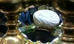 عکس| حضور روحانی بر سر مزار آیت‌الله هاشمی