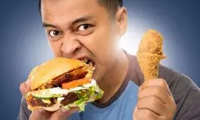 پرخوری عصبی را با ۷ روش ساده از بین ببرید
