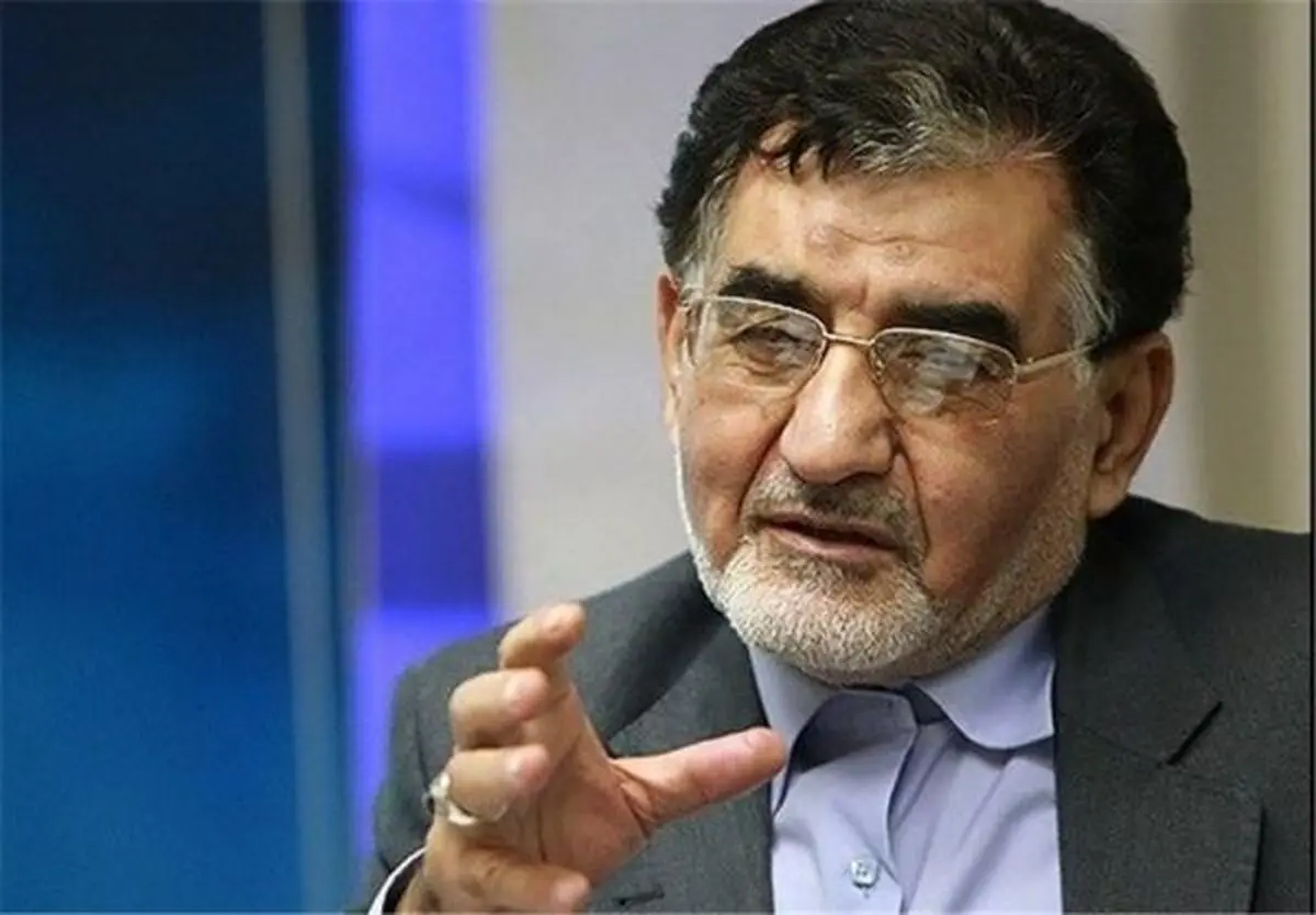 دلار ۷هزارتومانی برای قاچاق‌چی‌هاست/ دولت وظیفه ندارد برای قاچاق و سوداگری دلار ارزان تهیه کند