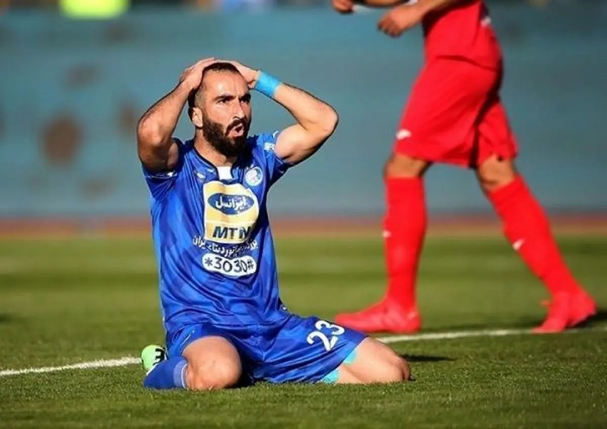 رباط صلیبی شجاعیان پاره شد