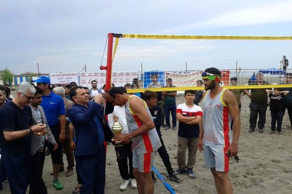 مسابقات والیبال ساحلی کارگران کشور در آستارا پایان یافت