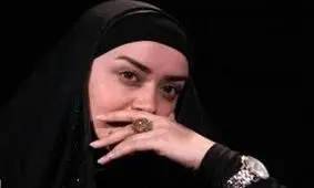 «الهام چرخنده» و پسرش در زیارت + عکس